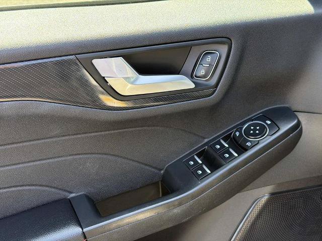 Certified 2024 Ford Escape ST-Line AWD/4WD image 23