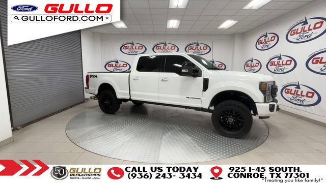 Certified 2022 Ford F250 Lariat w/ Black Appearance Package AWD/4WD image 3