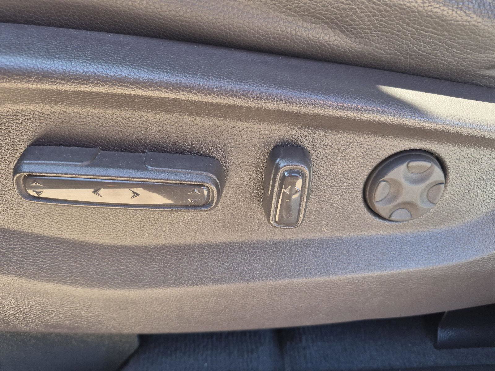 Used 2023 Honda Odyssey Elite image 14