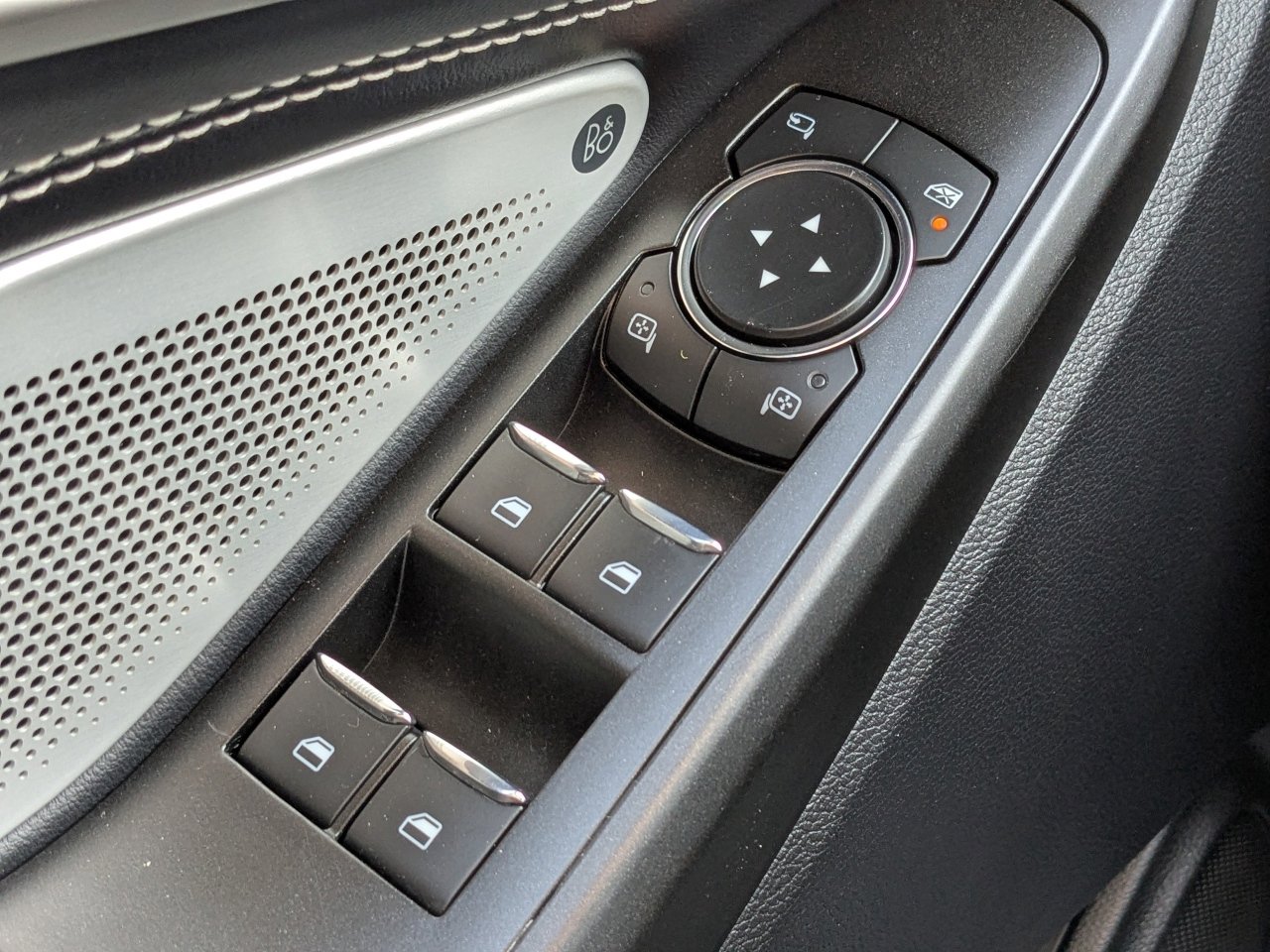 Certified 2020 Ford Explorer ST w/ Premium Technology Package image 27