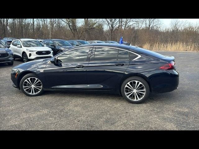 Used 2018 Buick Regal Essence FWD image 6