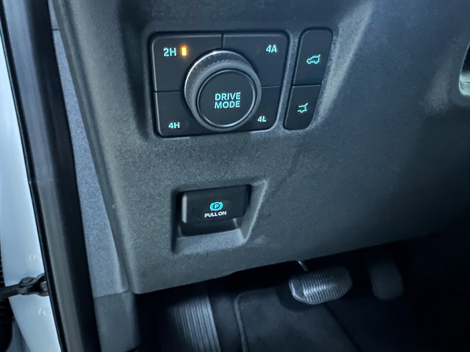 Certified 2025 Ford Expedition Active image 33