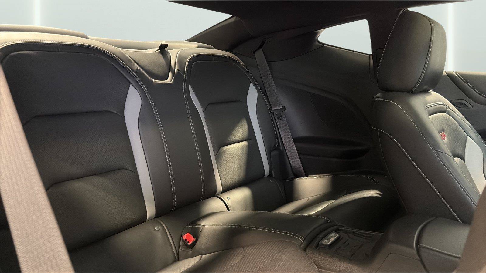 Used 2023 Chevrolet Camaro SS RWD image 15