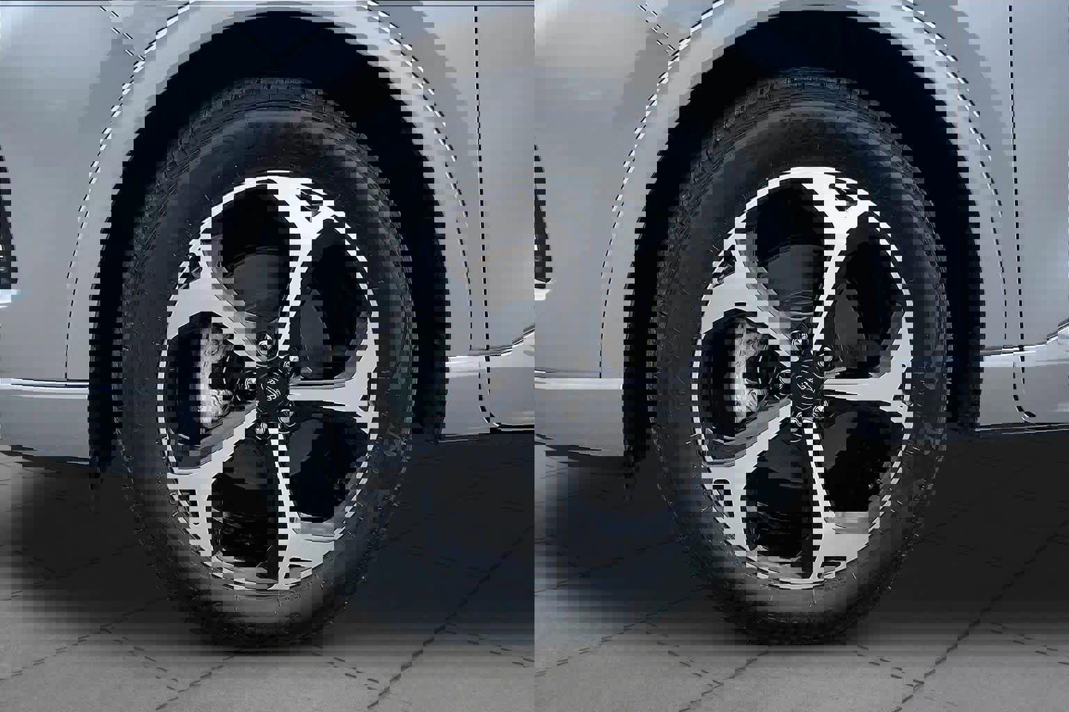 Certified 2023 Ford Escape ST-Line Elite AWD/4WD image 13