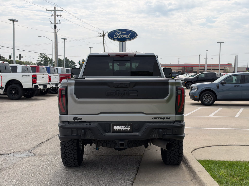 Used 2026 GMC Sierra 2500 AT4X w/ AT4X AEV Edition AWD/4WD image 5