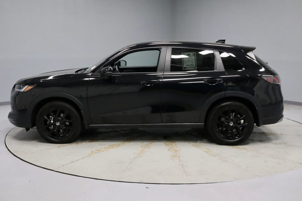 Used 2025 Honda HR-V Sport image 8