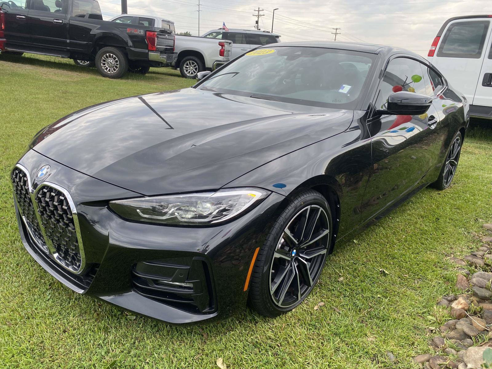 Used 2023 BMW 430i xDrive Coupe w/ M Sport Package AWD/4WD image 3