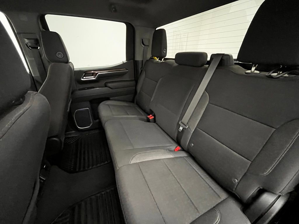 Used 2023 Chevrolet Silverado 1500 LT AWD/4WD image 30