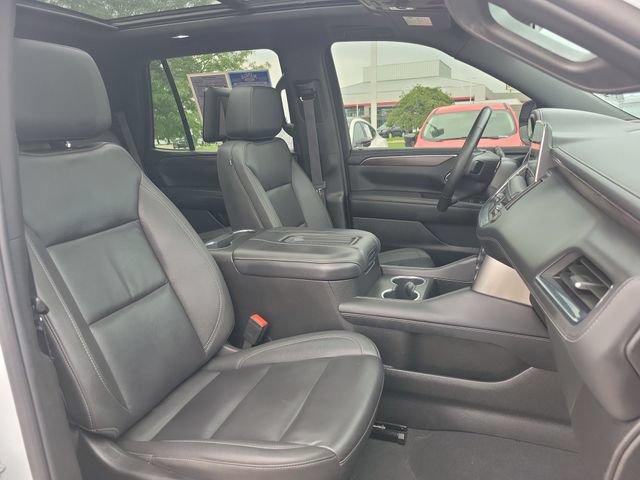 Used 2024 Chevrolet Tahoe LT w/ Luxury Package AWD/4WD image 25