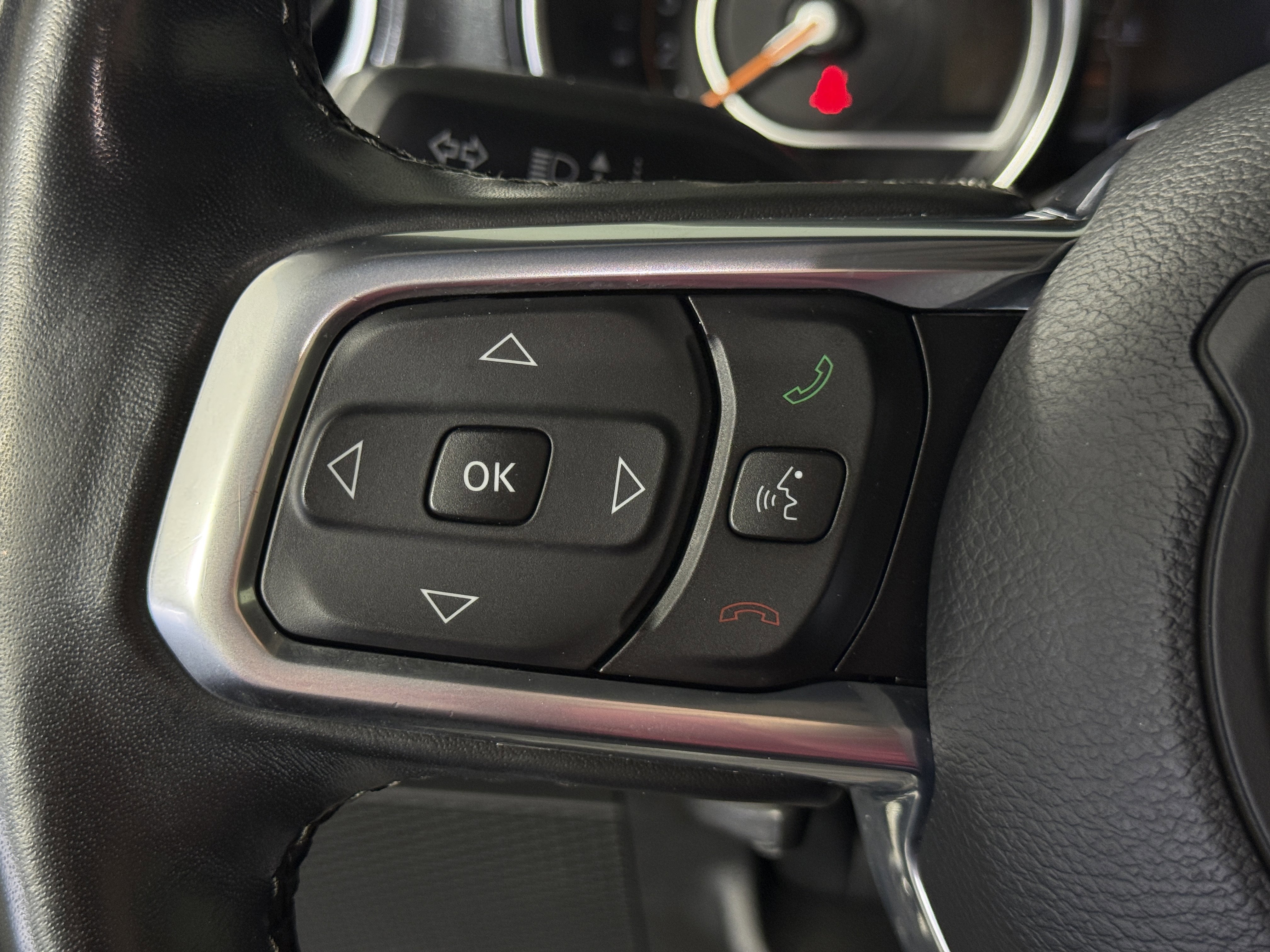 Used 2022 Jeep Wrangler Unlimited Sahara image 24