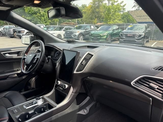 Certified 2024 Ford Edge ST-Line AWD/4WD image 10