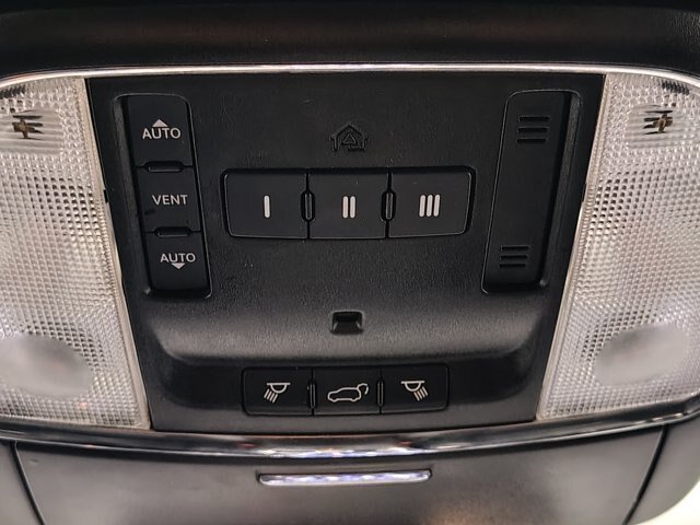 Used 2021 Jeep Grand Cherokee Limited AWD/4WD image 37