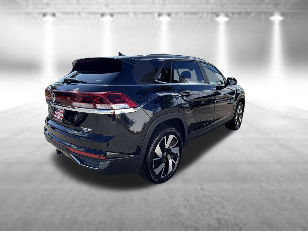 Used 2026 Volkswagen Atlas Cross Sport SE FWD image 4
