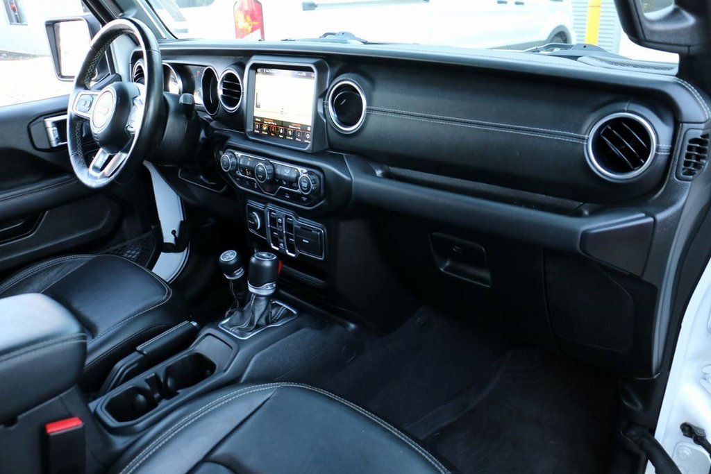 Used 2023 Jeep Wrangler Unlimited Sahara w/ Cold Weather Group image 35