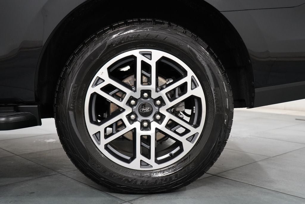 Certified 2025 Ford Expedition Active AWD/4WD image 38