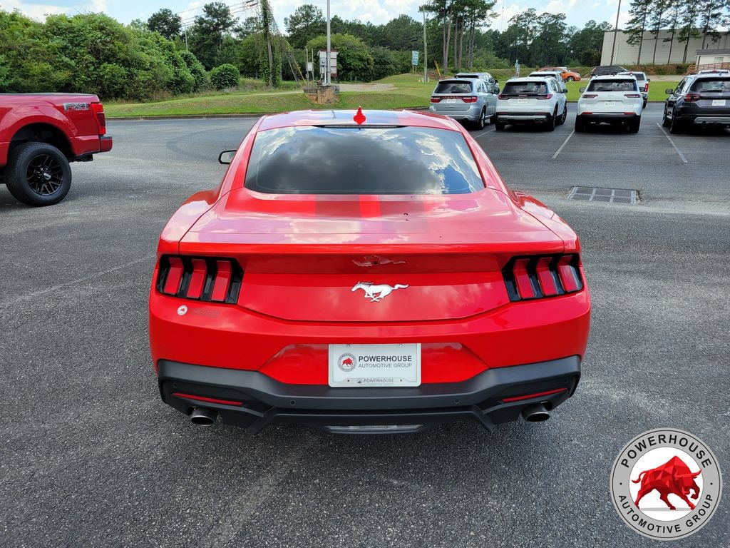 Certified 2024 Ford Mustang Coupe RWD image 4