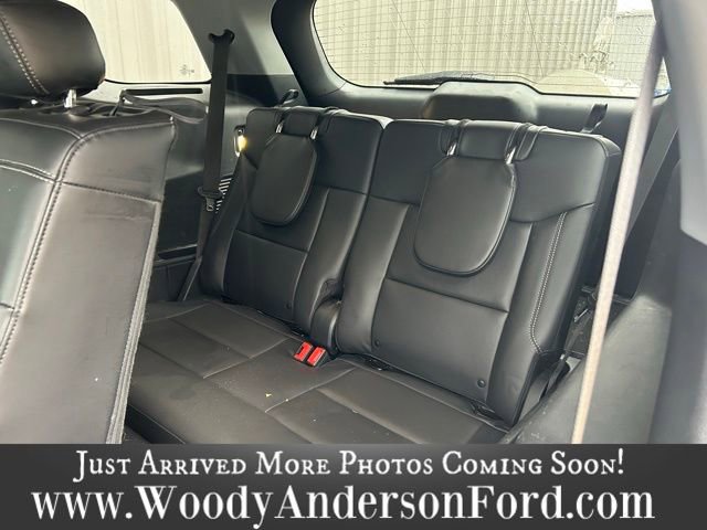 Certified 2022 Ford Explorer XLT w/ Equipment Group 202A image 7