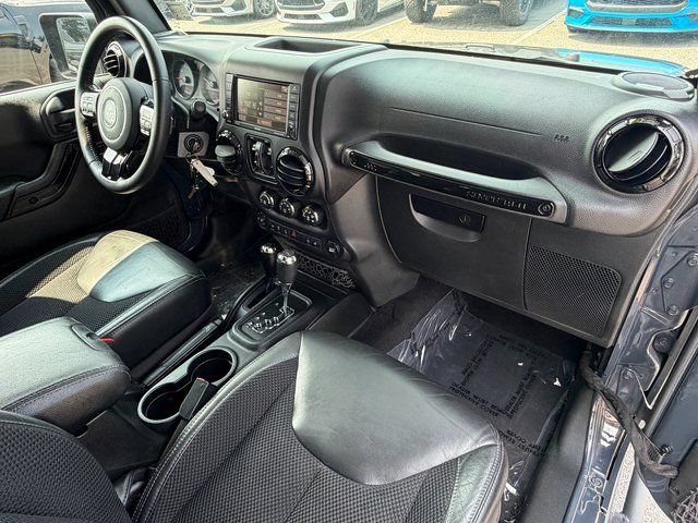 Used 2017 Jeep Wrangler Unlimited Sahara AWD/4WD image 22