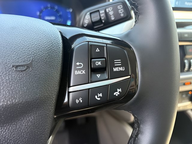 Certified 2022 Ford Escape Titanium AWD/4WD image 18