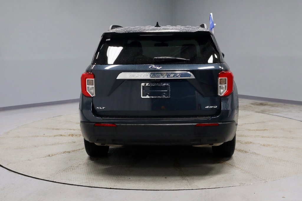 Certified 2023 Ford Explorer XLT image 4