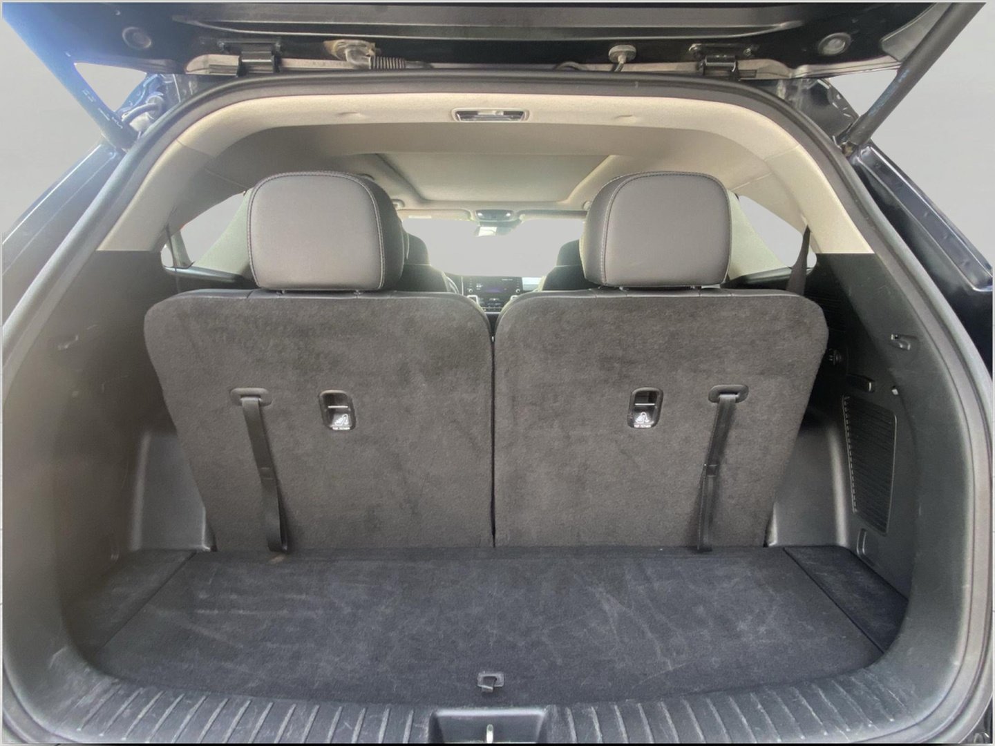 Used 2023 Kia Sorento SX AWD/4WD image 14