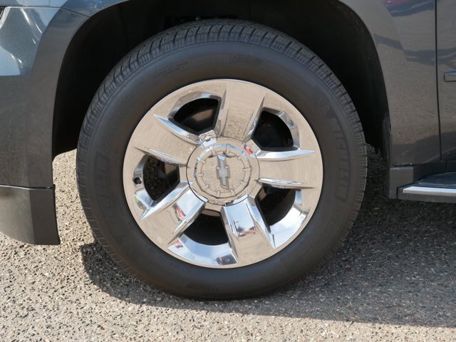 Used 2020 Chevrolet Suburban Premier AWD/4WD image 10