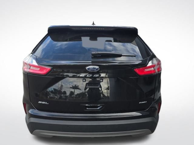Certified 2024 Ford Edge SEL image 3