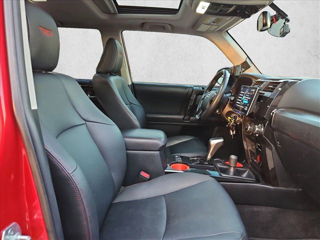 Used 2019 Toyota 4Runner TRD Off-Road Premium AWD/4WD image 18