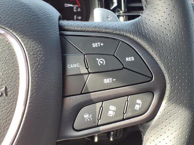 Used 2025 Dodge Durango GT image 13