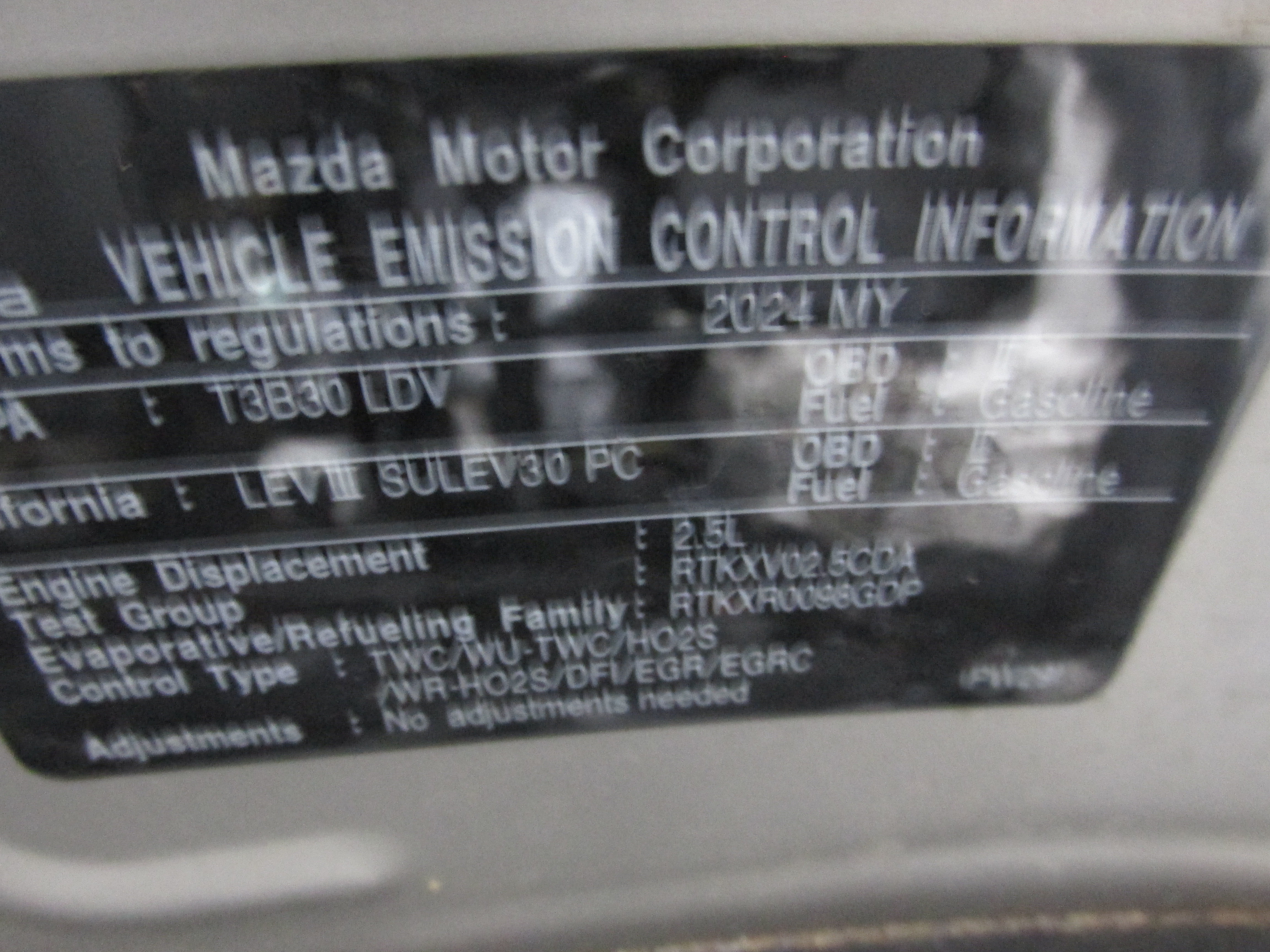 Used 2024 MAZDA MAZDA3 s FWD image 30