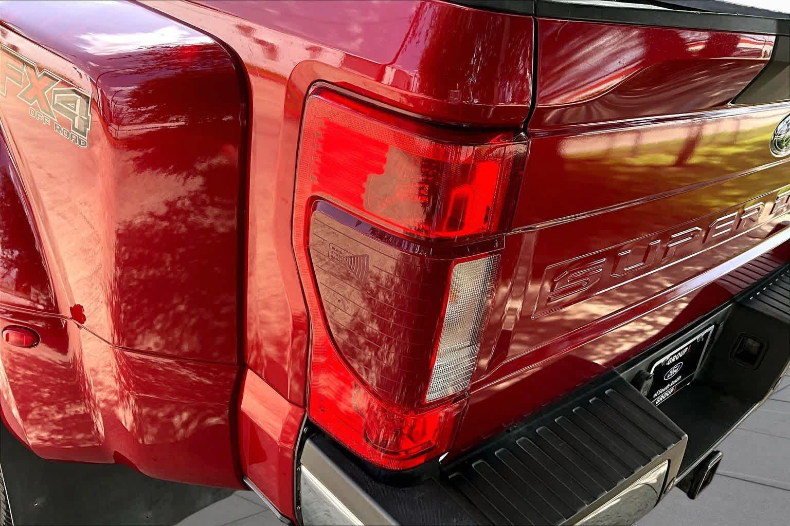 Certified 2022 Ford F350 Lariat w/ Lariat Ultimate Package AWD/4WD image 28