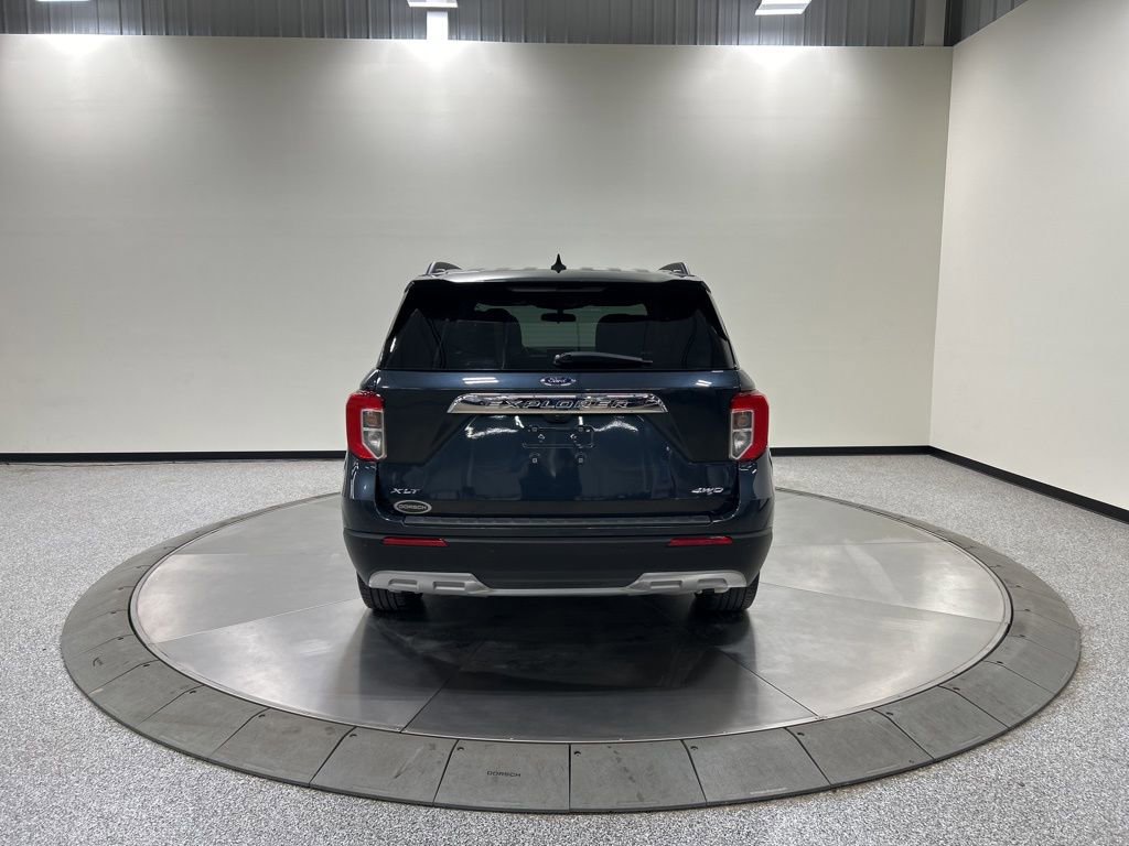 Certified 2024 Ford Explorer XLT w/ Equipment Group 202A AWD/4WD image 8