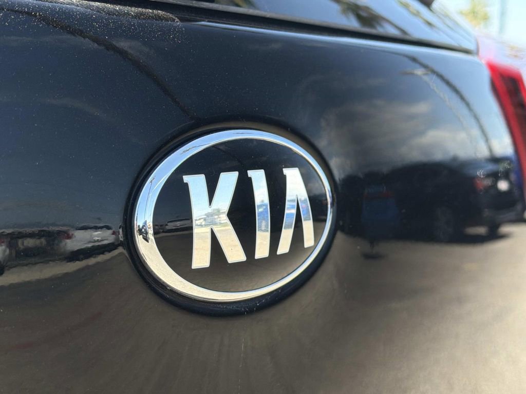Used 2021 Kia Niro LX FWD image 9