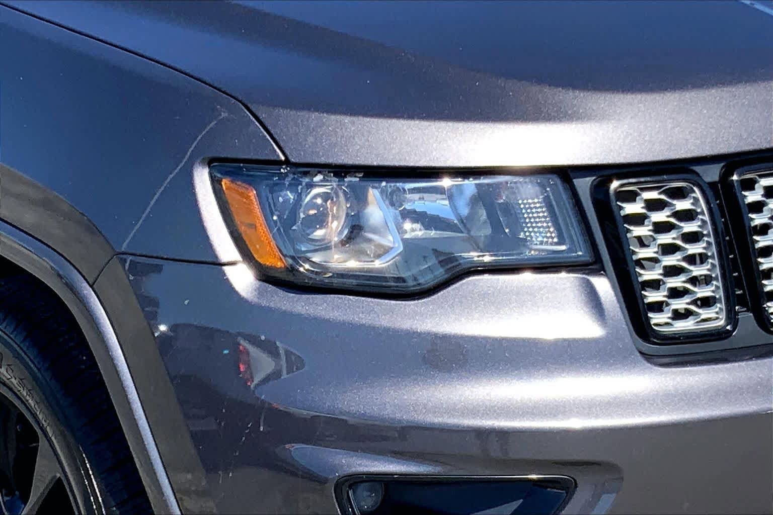Used 2019 Jeep Grand Cherokee Altitude RWD image 24