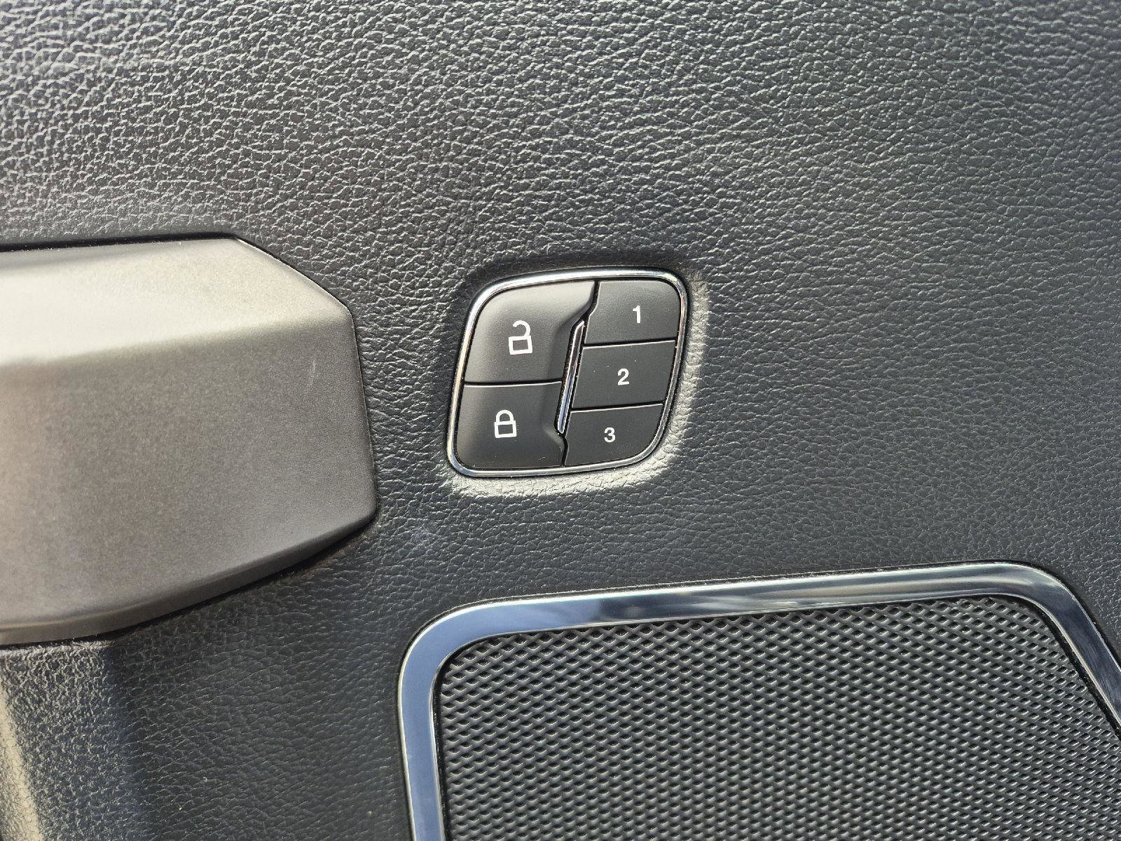 Certified 2020 Ford F150 Platinum w/ Equipment Group 701A Luxury image 15