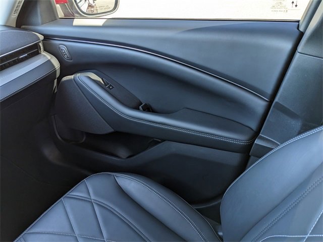 Certified 2022 Ford Mustang Mach-E Select w/ Comfort/Technology Package image 18