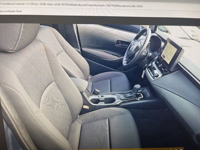 Used 2025 Toyota Corolla LE image 8
