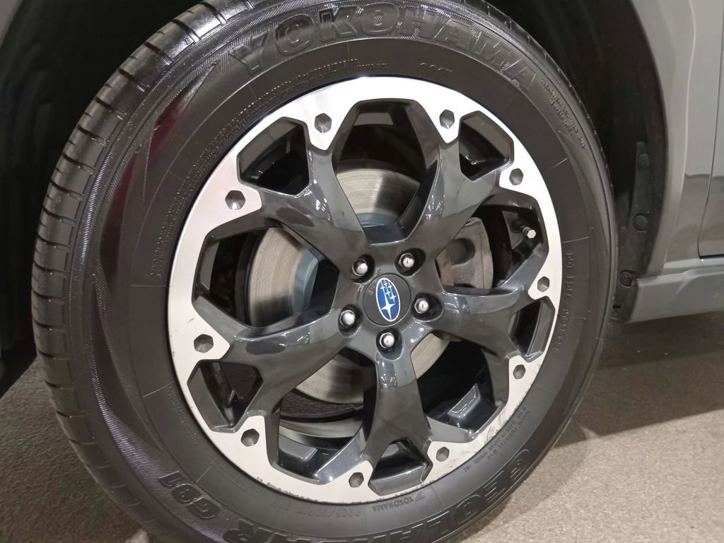 Used 2021 Subaru Crosstrek 2.0i Premium w/ Moonroof Package image 21