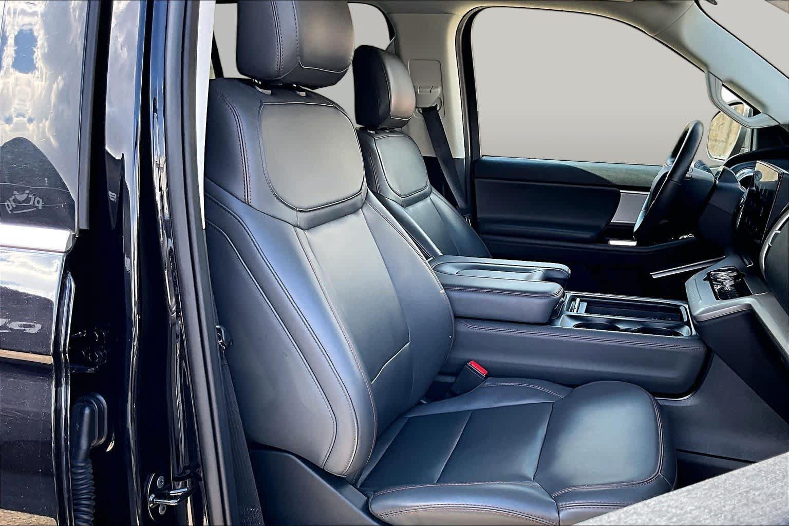 Certified 2025 Ford Expedition Active RWD image 11
