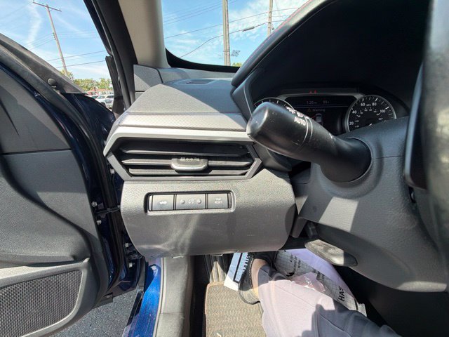 Used 2024 Nissan Altima 2.5 SR FWD image 27