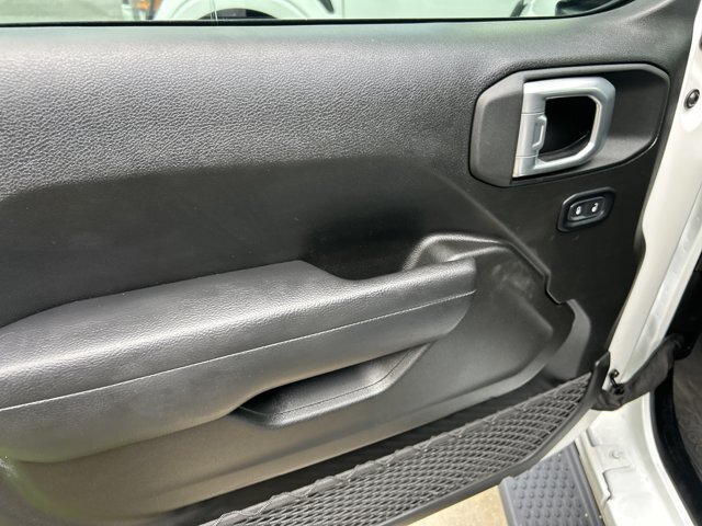Used 2025 Jeep Wrangler Sport AWD/4WD image 26