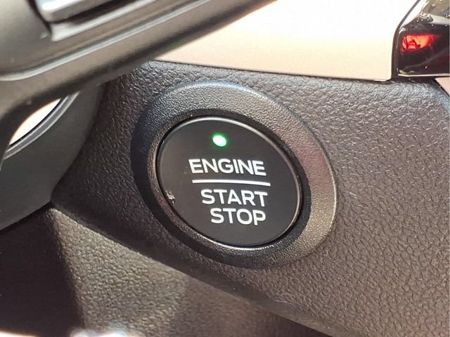 Certified 2022 Ford Escape SE w/ Cold Weather Package AWD/4WD image 21