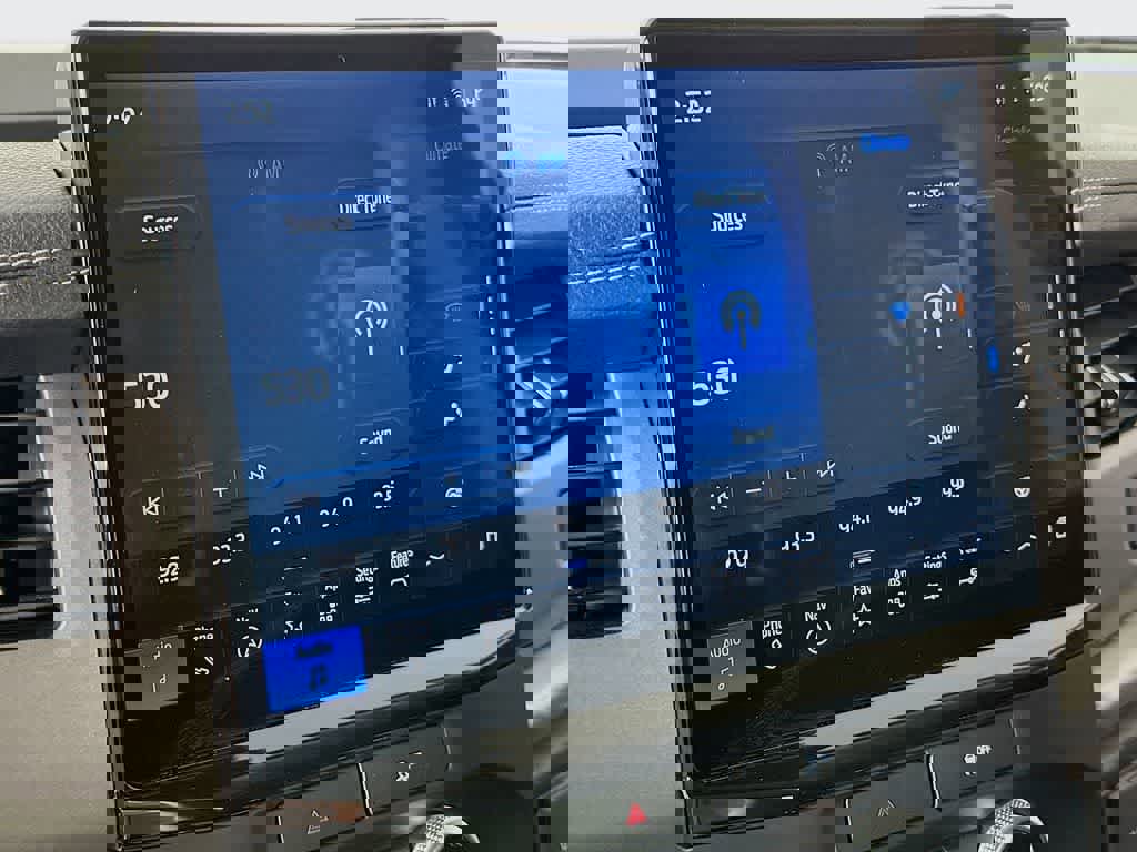 Certified 2023 Ford Expedition XLT image 19