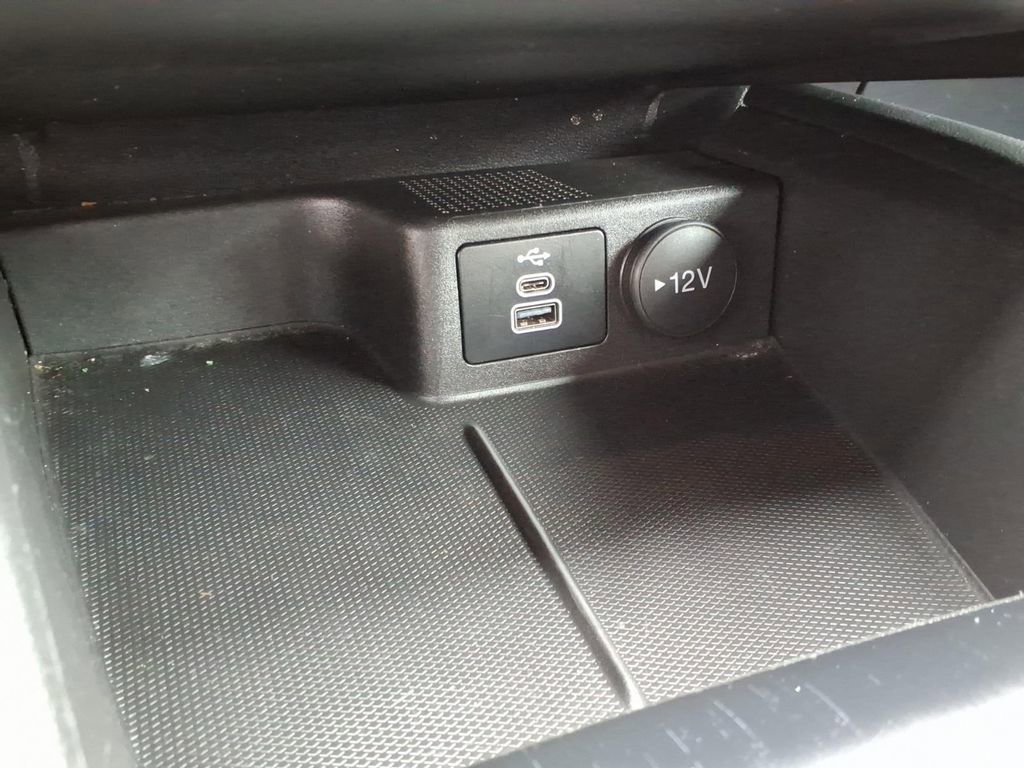 Certified 2025 Ford Escape ST-Line AWD/4WD image 20