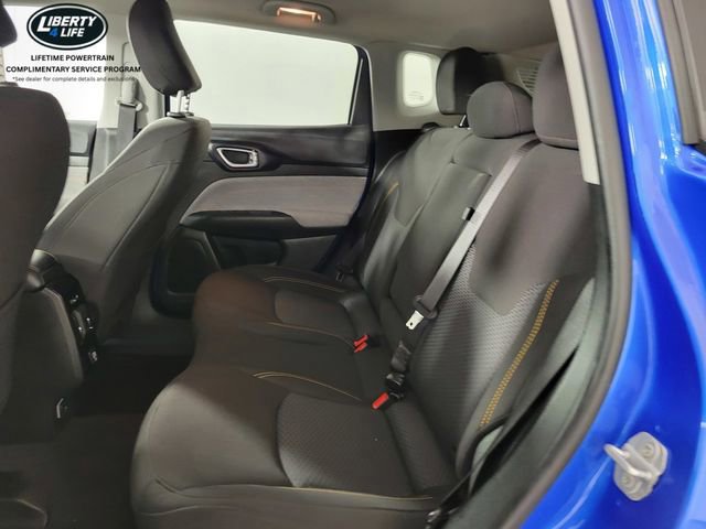 Used 2022 Jeep Compass Sport image 15