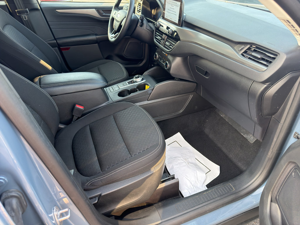 Certified 2024 Ford Escape Active AWD/4WD image 9