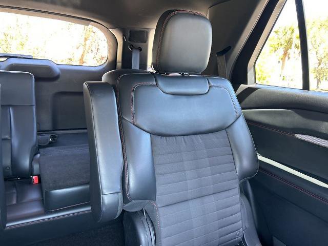 Certified 2025 Ford Explorer ST-Line image 14