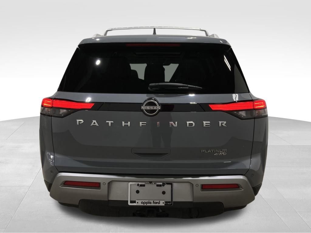 Used 2022 Nissan Pathfinder Platinum w/ Cargo Package image 3