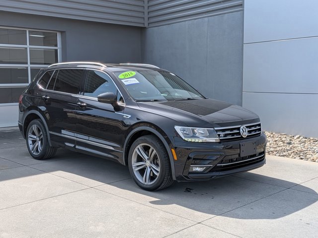 Used 2018 Volkswagen Tiguan SEL w/ R-Line Package image 8
