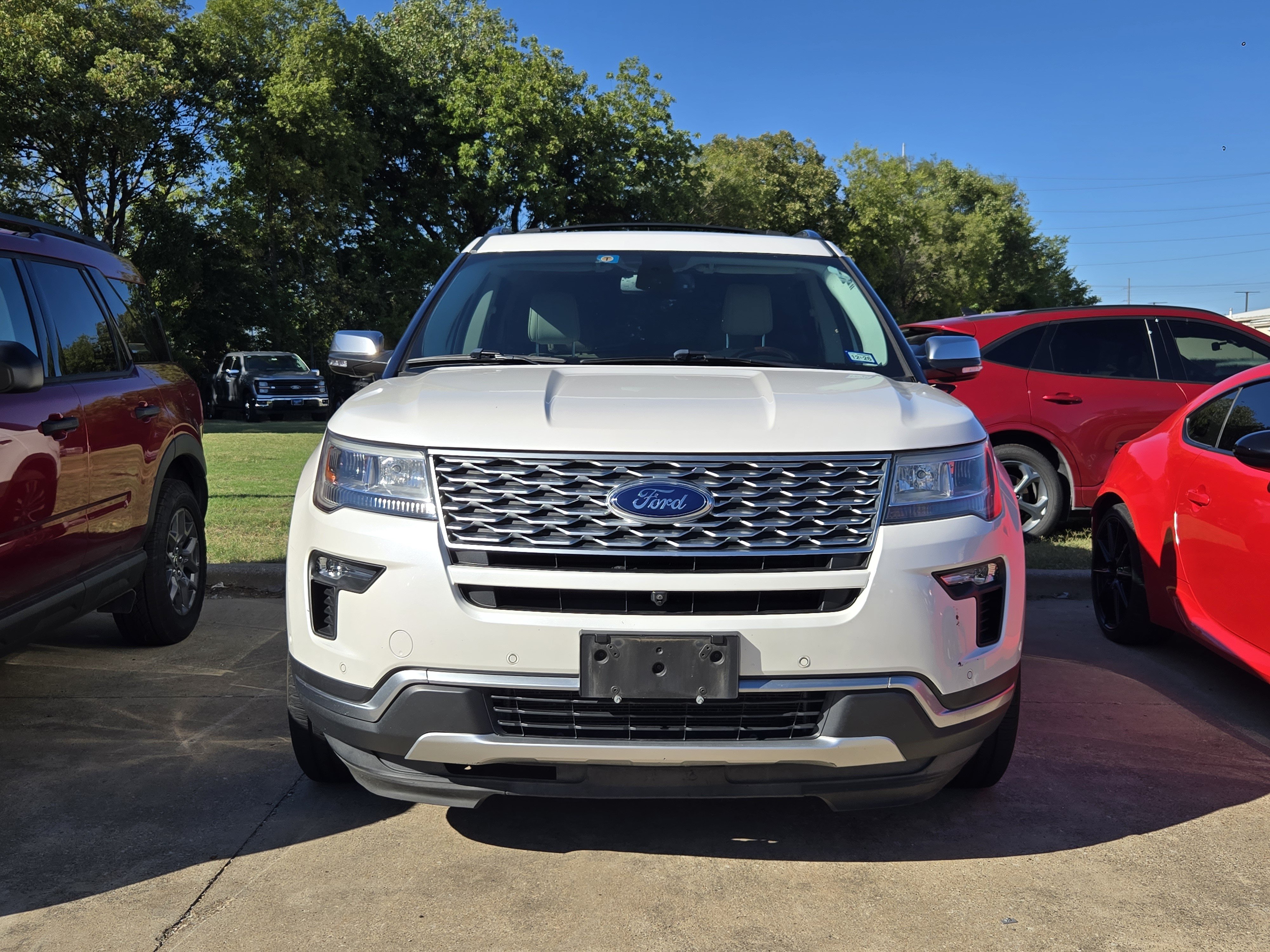 Certified 2019 Ford Explorer Platinum AWD/4WD image 2